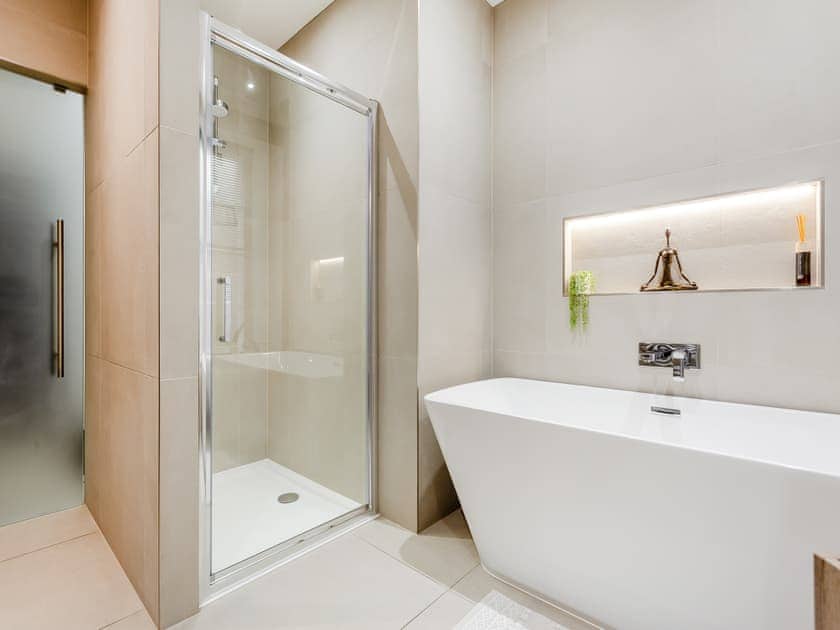 Bathroom | Spire View, Aberdeen