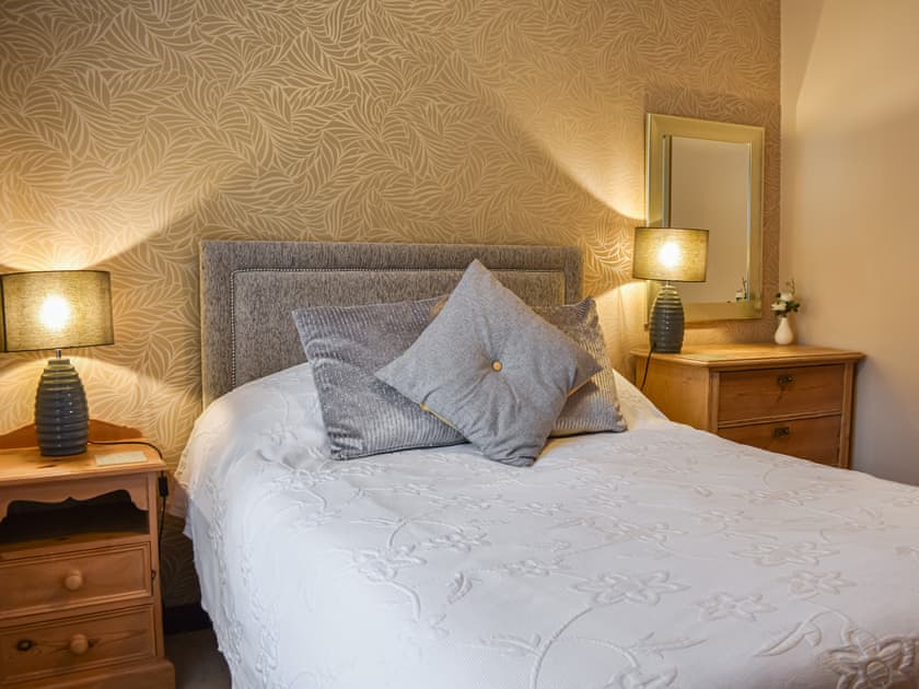 Double bedroom | Riverbank Cottage - Hole House Farm Cottages, Pooley Bridge, nr. Ullswater