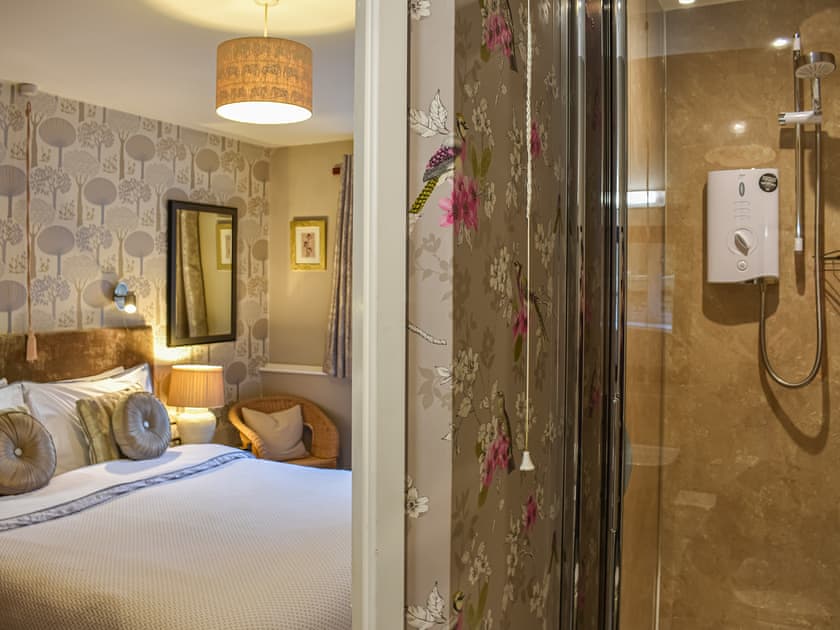 Double bedroom | Riverbank Cottage - Hole House Farm Cottages, Pooley Bridge, nr. Ullswater