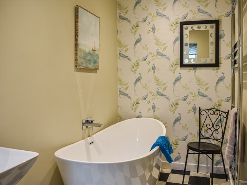 Bathroom | Riverbank Cottage - Hole House Farm Cottages, Pooley Bridge, nr. Ullswater