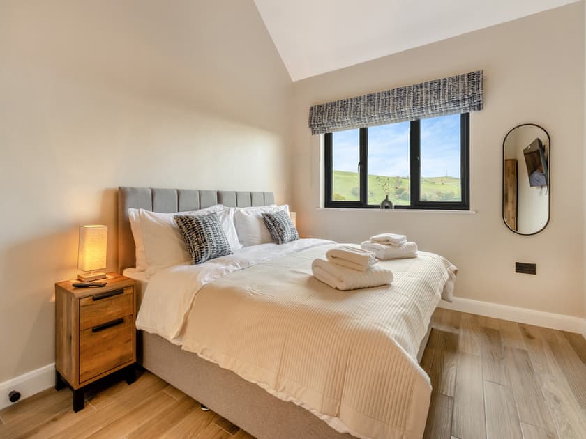 Double bedroom | The Lara - Pentre Lodges, Pentre
