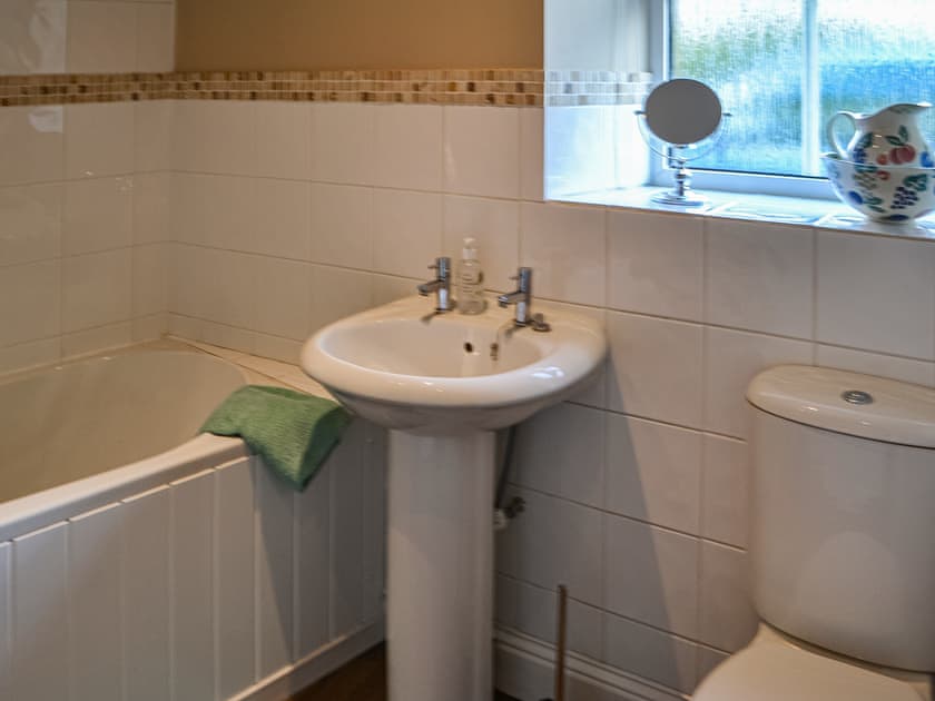 Bathroom | The Cottage, Lesbury Near Alnwick