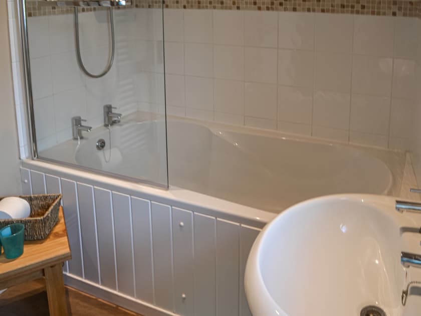 Bathroom | The Cottage, Lesbury Near Alnwick