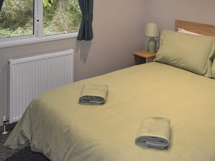 Double bedroom | The Finch - Riverview Country Park, Forres