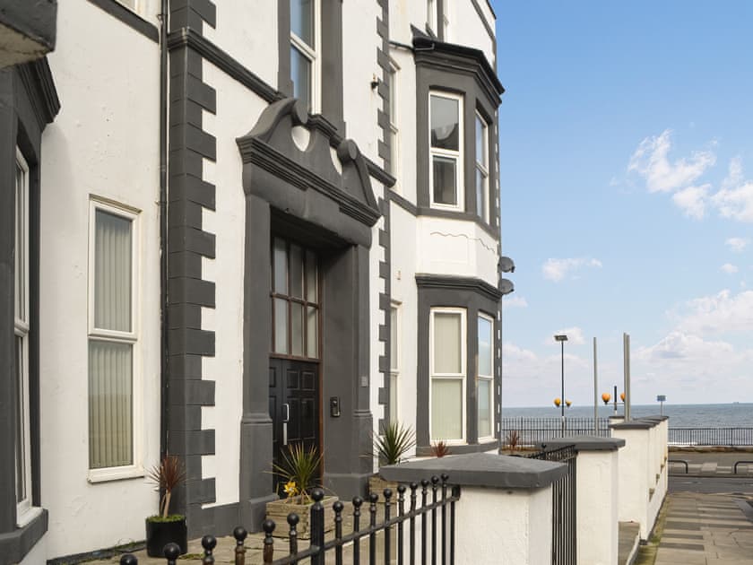 Seaspray Apartment by the Sea in Whitley Bay