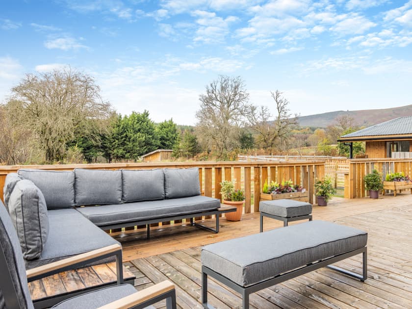 Sitting-out-area | Lime Lodge - Mid Wales Lodges, Llandrindod Wells
