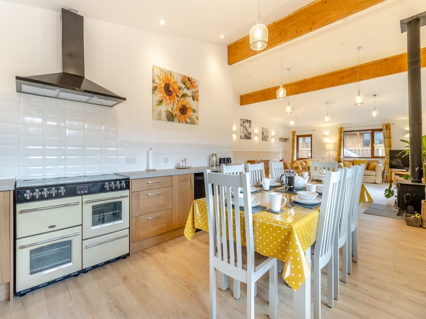 Kitchen/diner | Lime Lodge - Mid Wales Lodges, Llandrindod Wells