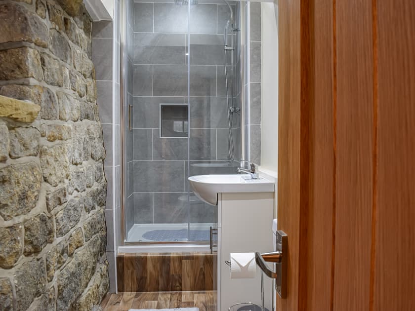 Shower room | Little Jacks Cottage, Todmorden, near Hebden Bridge