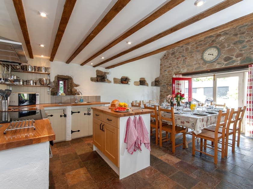 Ty Dewi - Farm House Cottages, Solva, near St Davids
