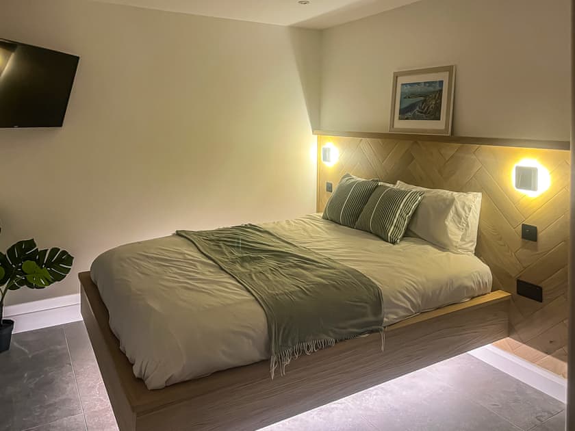 Double bedroom | Hafan Dawel - Cardigan Bay Cottages, Felinwynt, near Cardigan