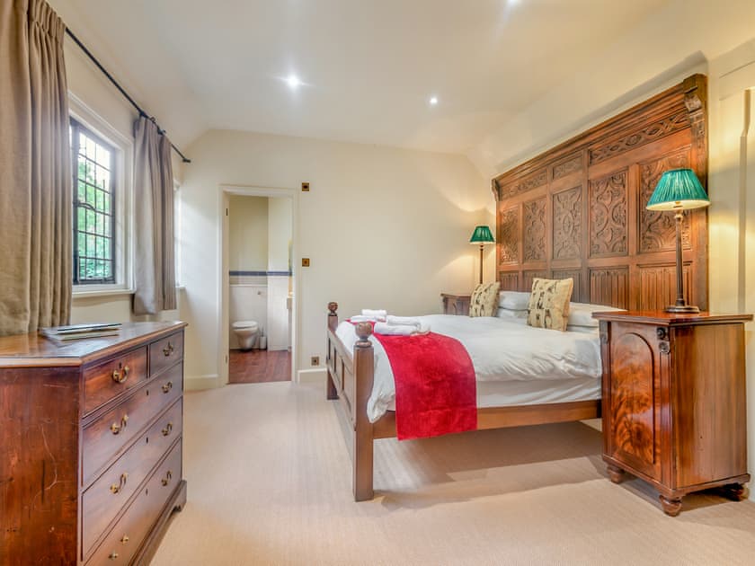 Double bedroom | Ridge Hill Manor, East Grinstead