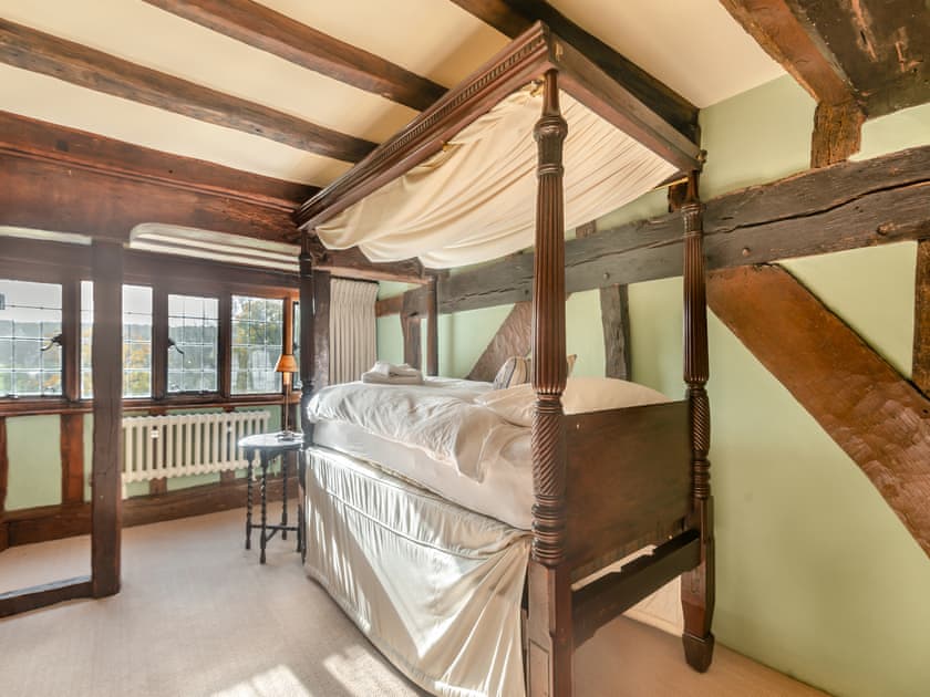 Single bedroom | Ridge Hill Manor, East Grinstead