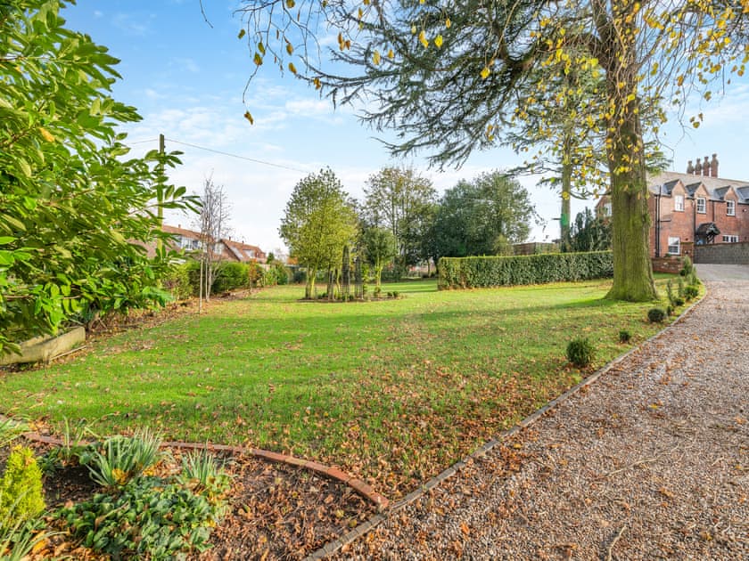Garden and grounds | Foreman’s Cottage, Beverley