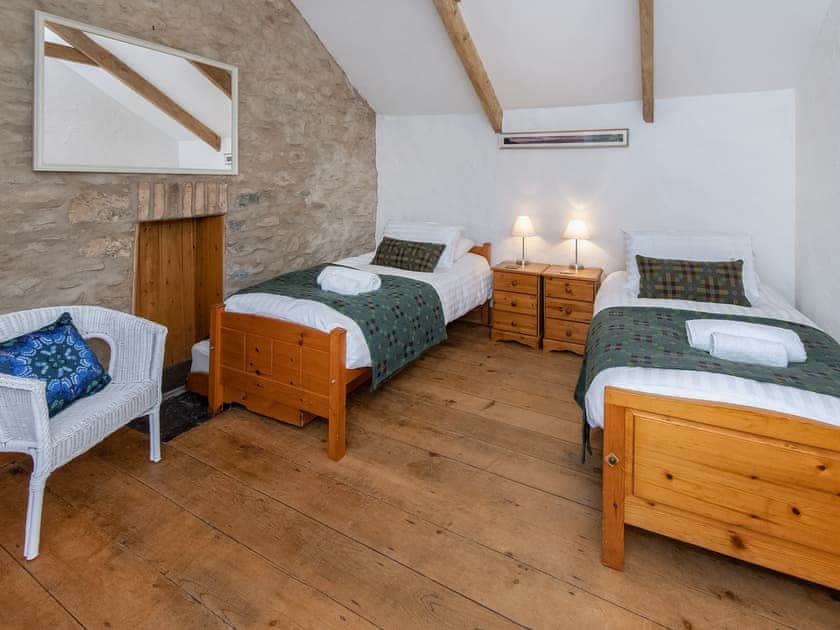 Ffynnonddewi Farmhouse - Farm House Cottages, Solva, near St Davids