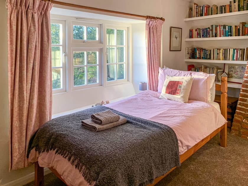 Family bedroom | Cricketers Cottage, Holme-next-the-Sea