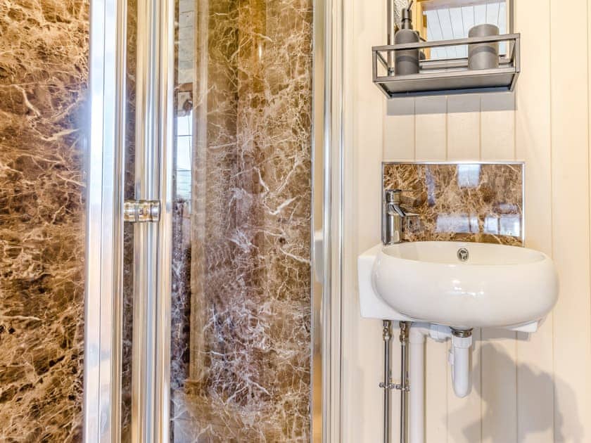 Bathroom | Mayflower - Llawrllan, St Harmon, near Rhayader