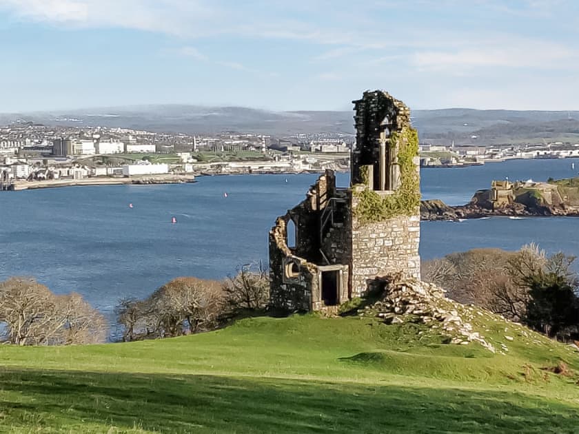 Surrounding area | The Old Canoe Club, Plymouth