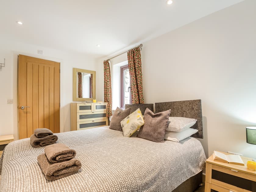 Double bedroom | Llofft Storws - Plas Marian Holiday Cottages, Trefdraeth, near Bordorgan