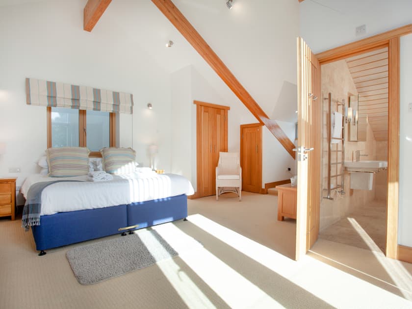 Charming double bedroom with juliet balcony | Shark Fin, Sennen