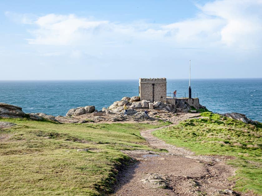 Surrounding area | Shark Fin, Sennen