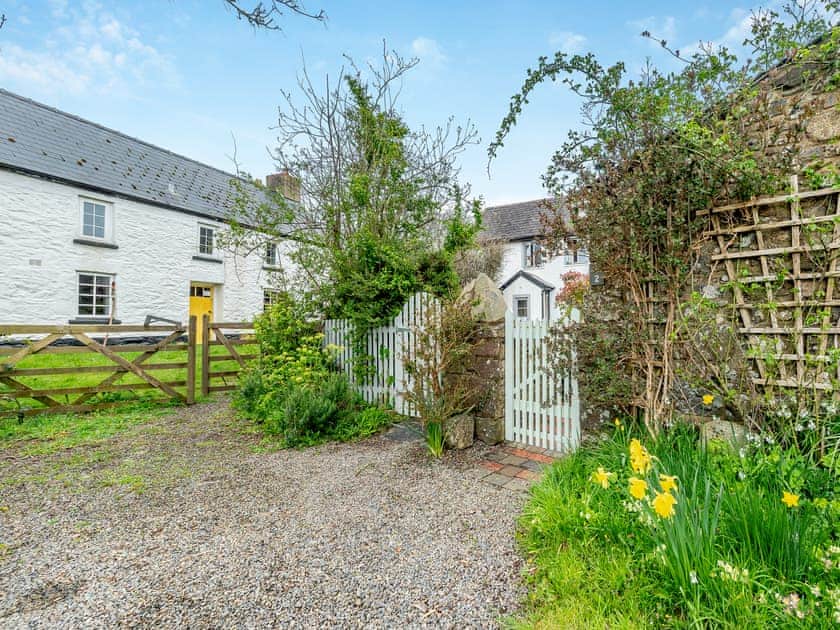 Parking | Trewellwell Cottage, Solva