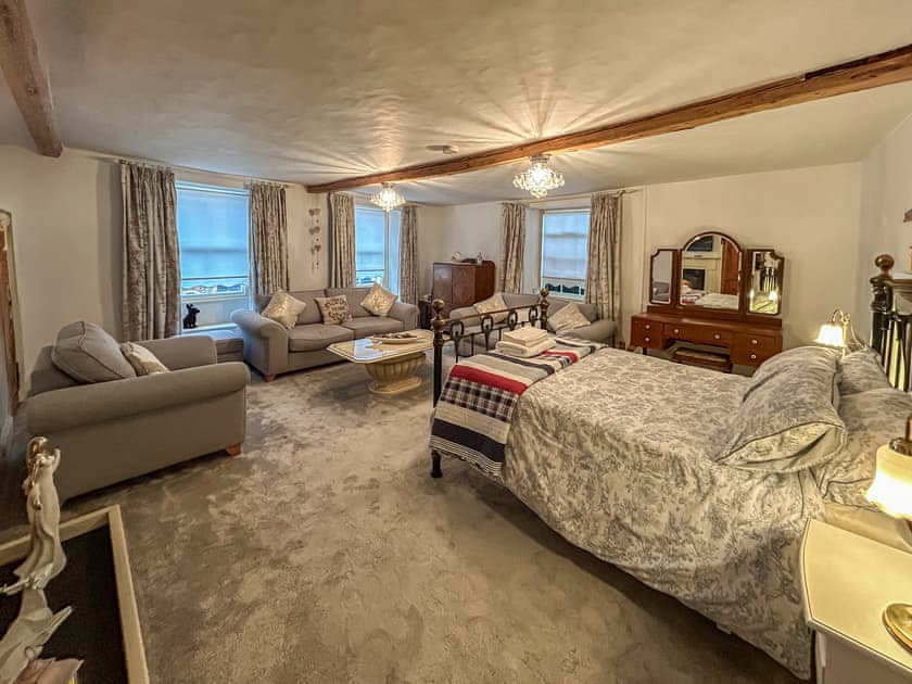 Master bedroom | Moulsham House, Stoke Ferry