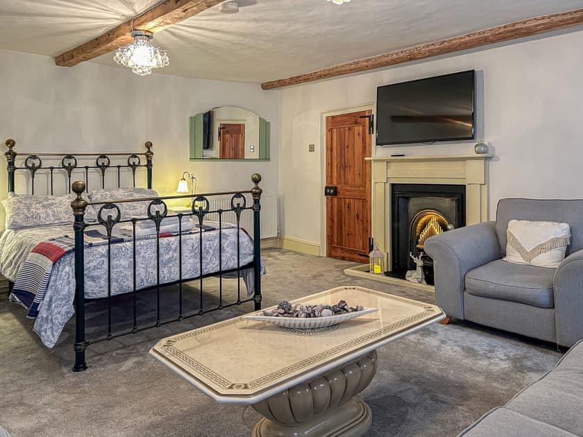 Master bedroom | Moulsham House, Stoke Ferry