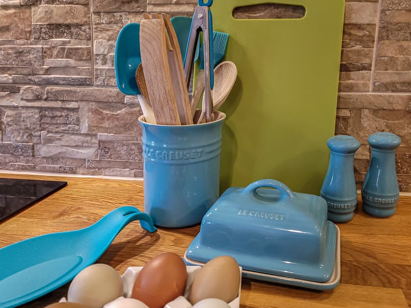 Kitchen | Ponycob Cottage - Dolgoy Cottages, Llangrannog