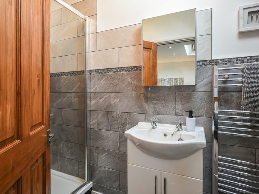 Bathroom | Parc Cottage, Llangadfan, near Welshpool