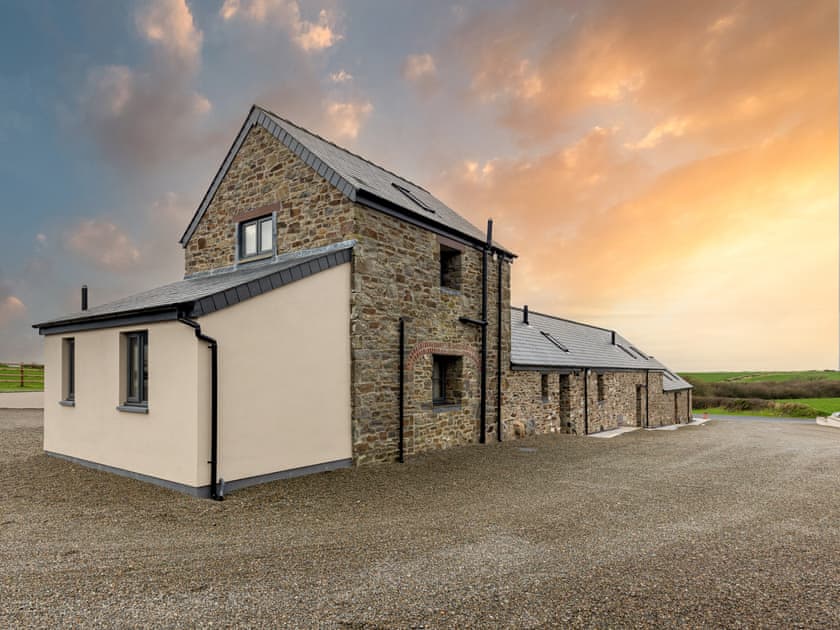 Grassholm Cottage - Newgale Holiday Cottages, Roch, near Haverfordwest