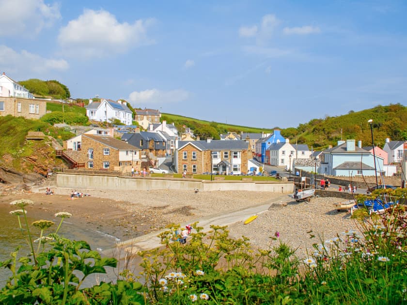 Grassholm Cottage - Newgale Holiday Cottages, Roch, near Haverfordwest