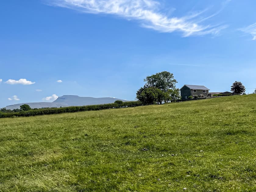 Surrounding area | New Thornber, Ingleton
