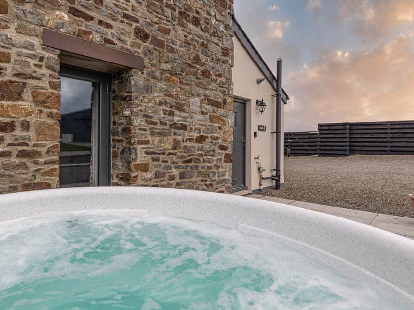 Caldey Cottage - Newgale Holiday Cottages, Roch, near Haverfordwest