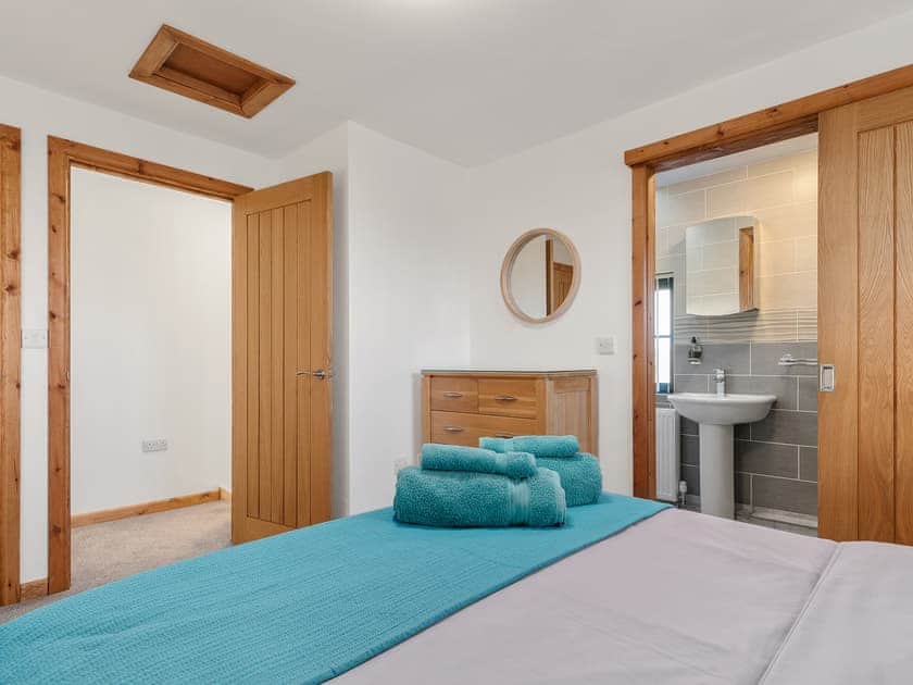 Caldey Cottage - Newgale Holiday Cottages, Roch, near Haverfordwest