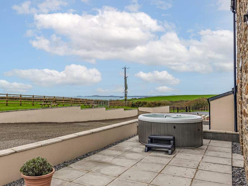 Caldey Cottage - Newgale Holiday Cottages, Roch, near Haverfordwest