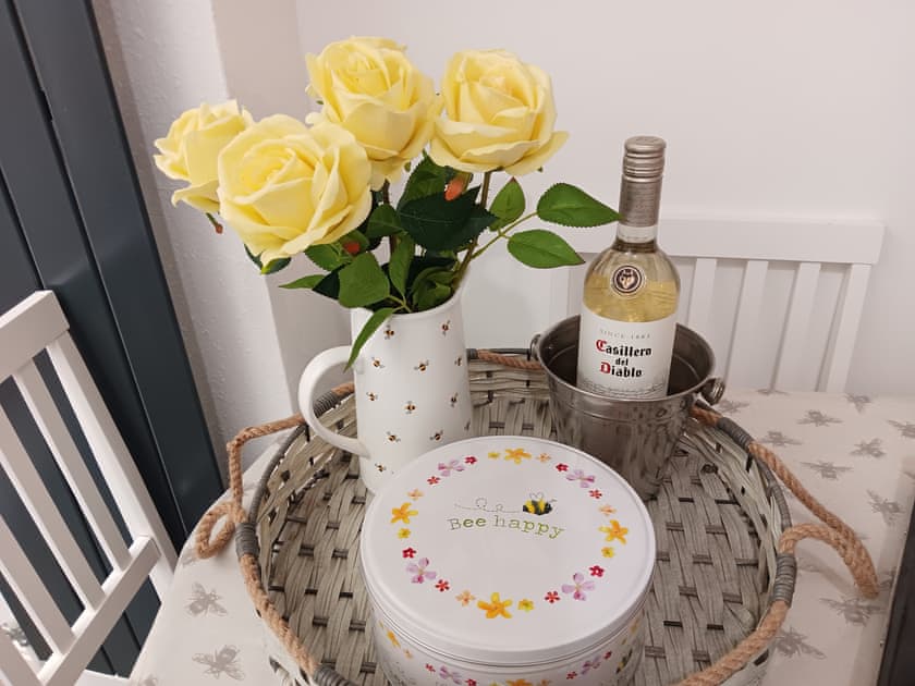 Dining Area | Bumblebee Cottage, Sheringam