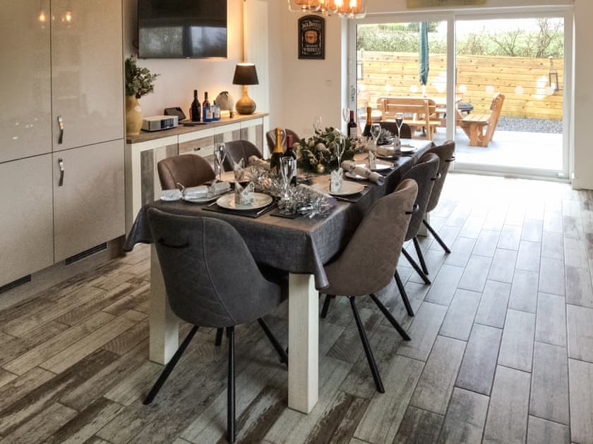 Y AngorfaThe Anchorage, Llanfairynghornwy