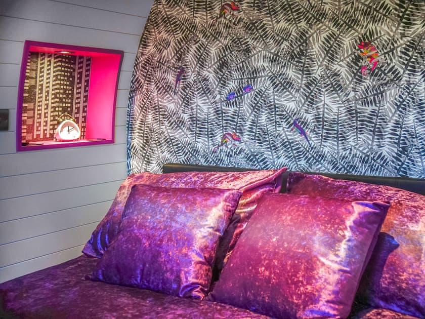 Let’s Glamp Retro Madonna - Let’s Glamp Retro, Llandysul