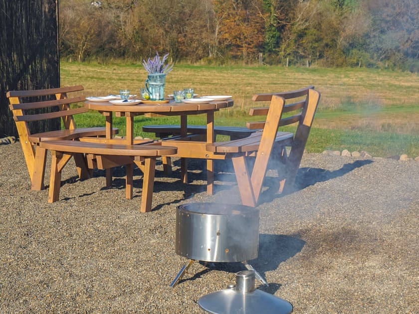 Let’s Glamp Retro Madonna - Let’s Glamp Retro, Llandysul