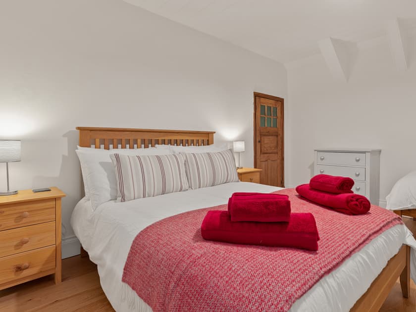 Morfa Ganol, Llangrannog