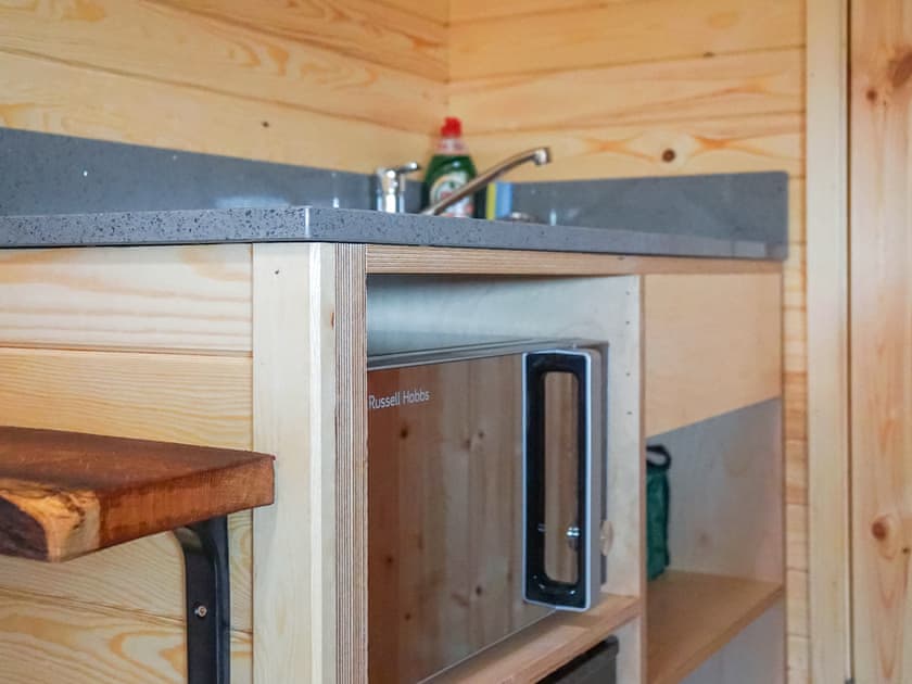 Cwt Celyn (Holly Hut) - Mountain Meadow Cabins, Abergele