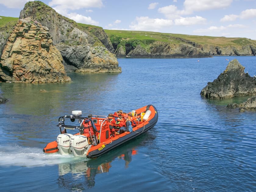 Skomer Cottage - Newgale Holiday Cottages, Roch, near Haverfordwest