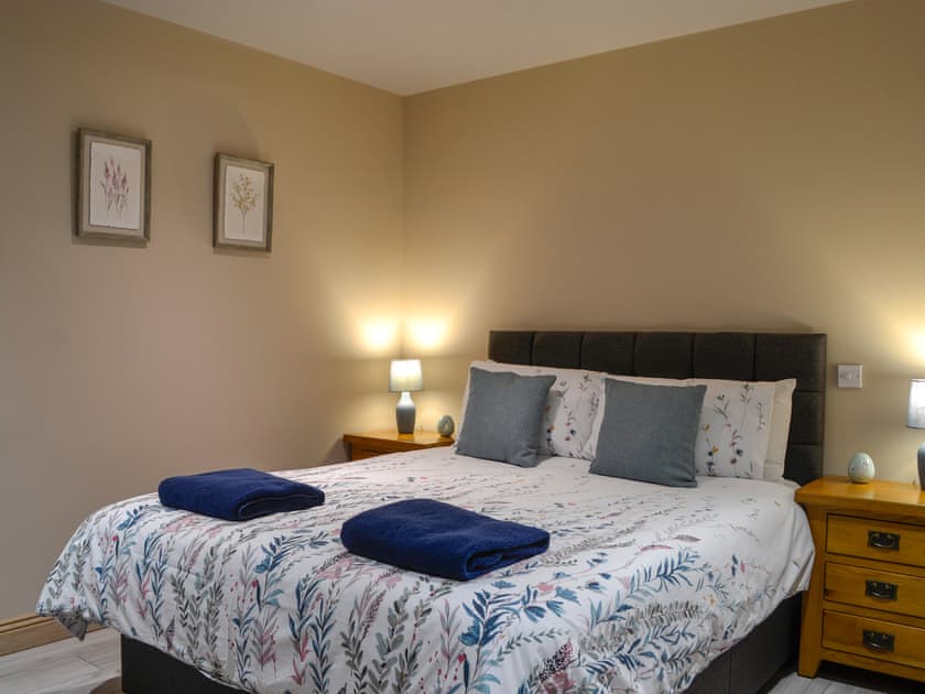 Double bedroom | Woodlane - Cairnyard Holiday Lodges, Beeswing, near Dumfries