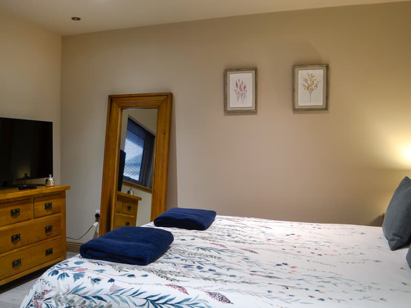 Double bedroom | Woodlane - Cairnyard Holiday Lodges, Beeswing, near Dumfries