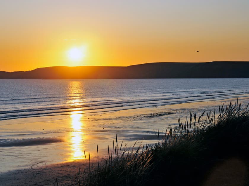 Ramsey Cottage - Newgale Holiday Cottages, Roch, near Haverfordwest