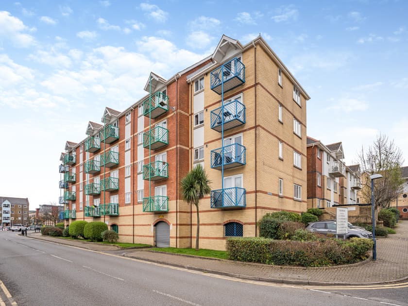 Exterior | Marina View Apartment, Swansea Marina