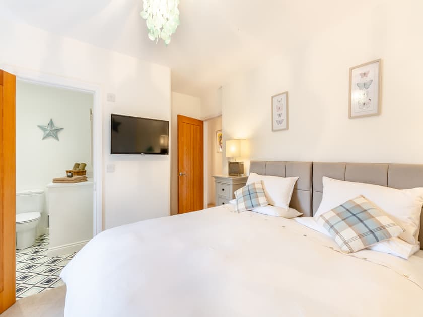 Twin bedroom configured as a double | Adair Cottage - Meresyke Farm, Wigglesworth, near Settle