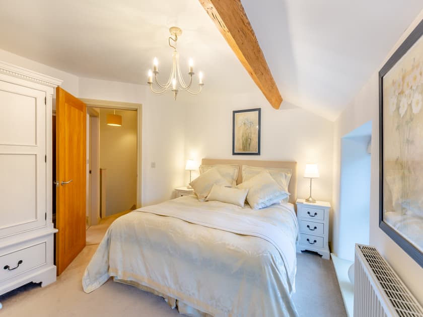 Comfortable master bedroom | Graydon Cottage - Meresyke Farm, Wigglesworth, near Settle