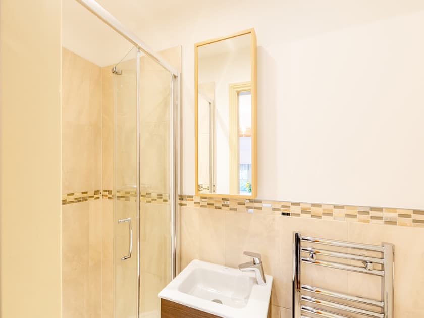 Bathroom | Graydon Cottage - Meresyke Farm, Wigglesworth, near Settle