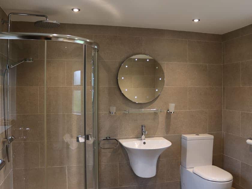 Bathroom | Plas Madog, Parc, near Bala